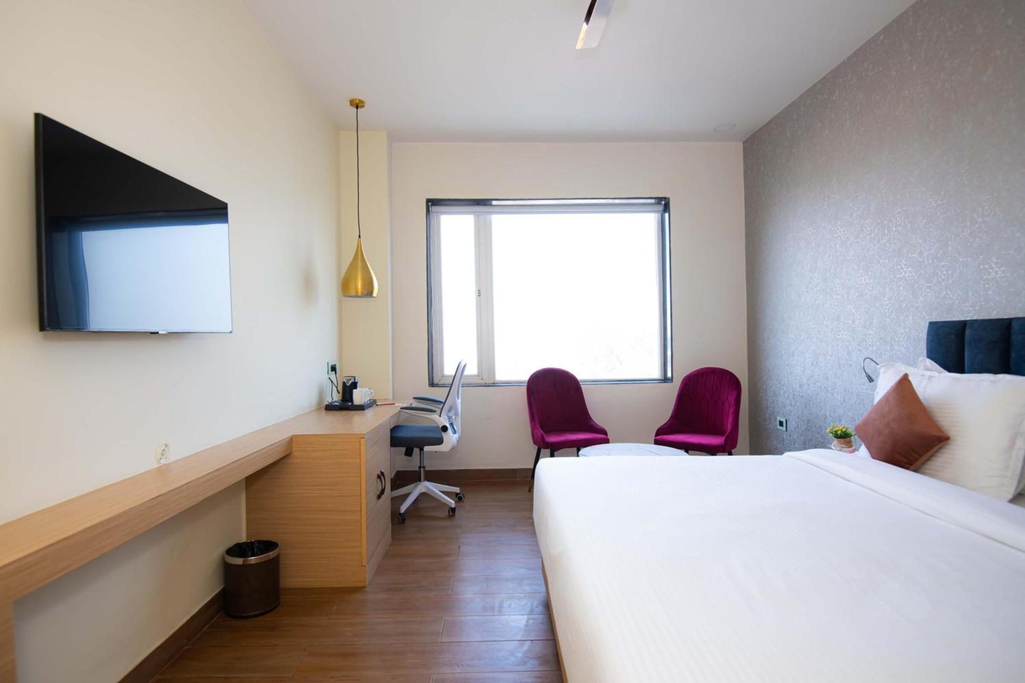 Hotel Avadh Classio Near By Ram Mandir Faizābād Bagian luar foto