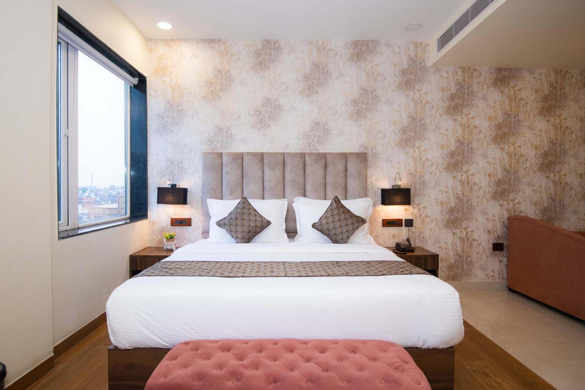 Hotel Avadh Classio Near By Ram Mandir Faizābād Bagian luar foto